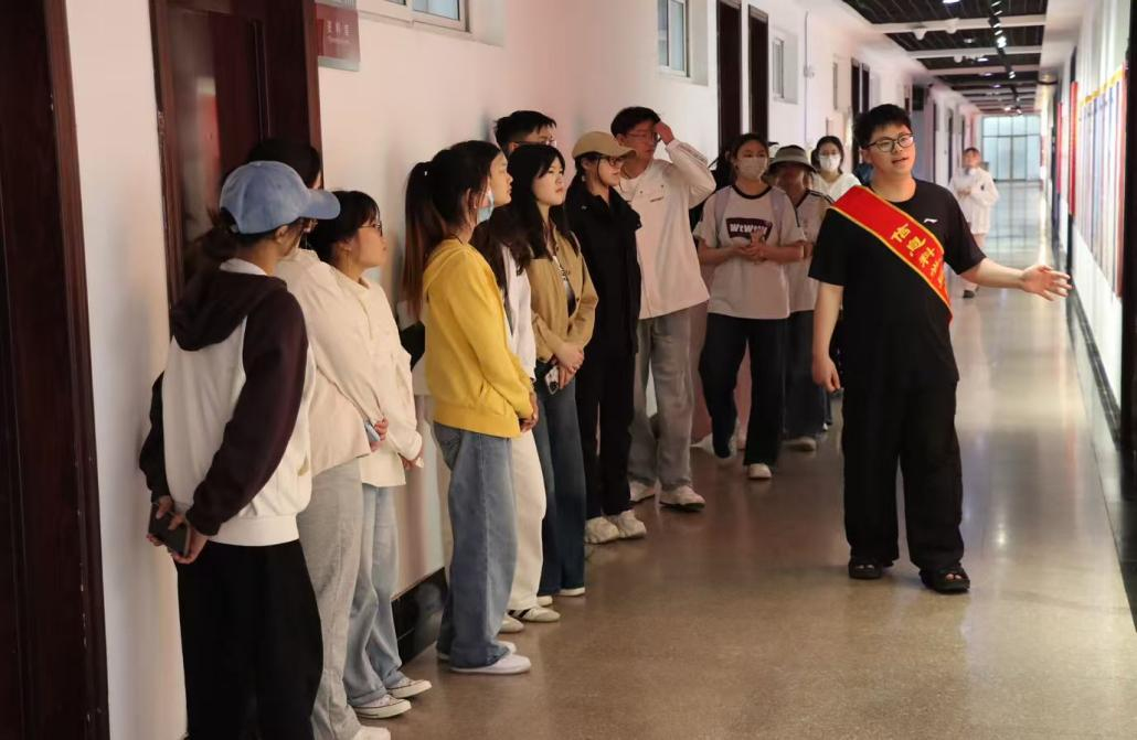 图片2.png 图片2.png