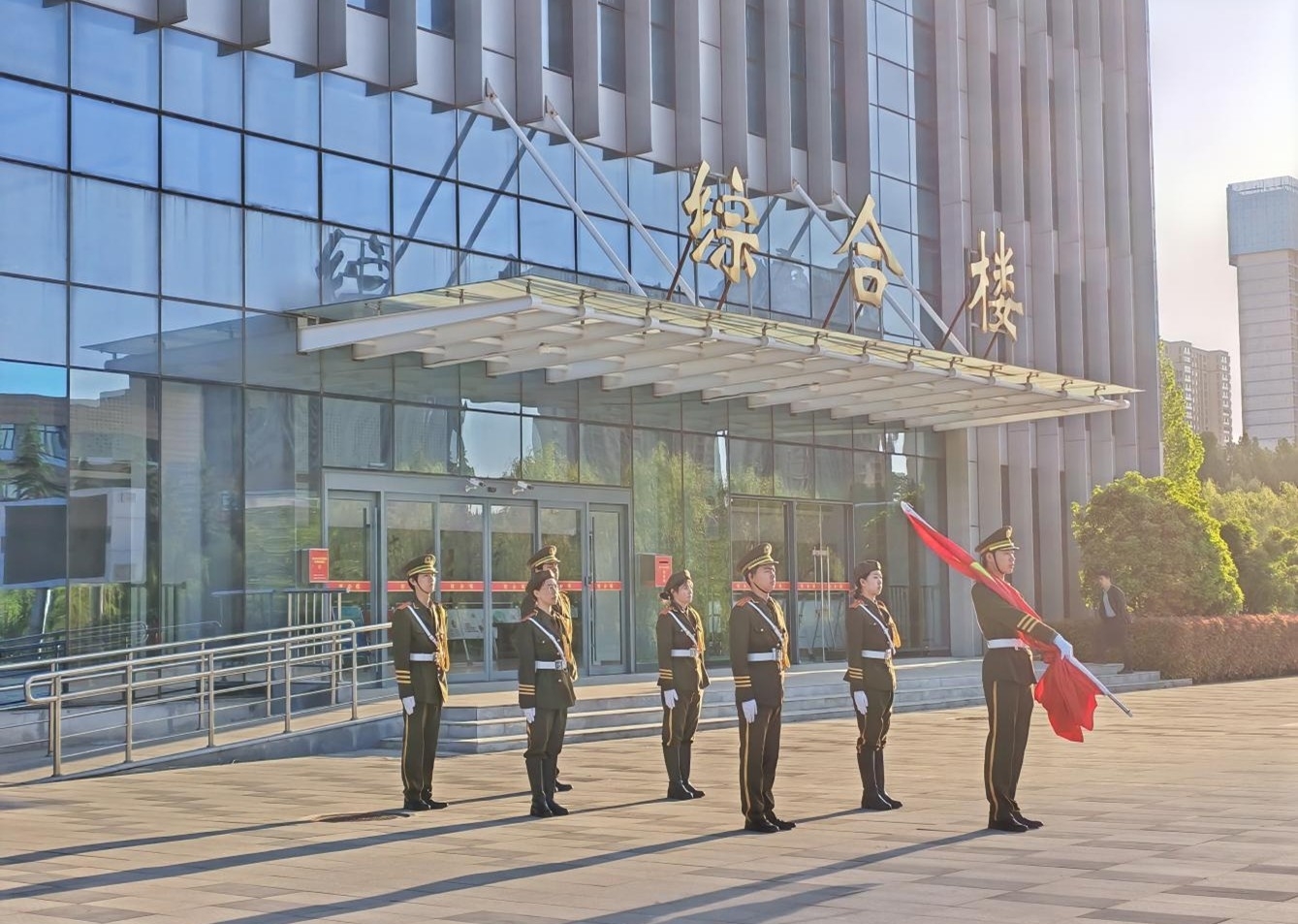 图片2.jpg 图片2.jpg